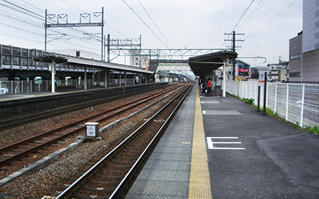 静鉄草薙駅
