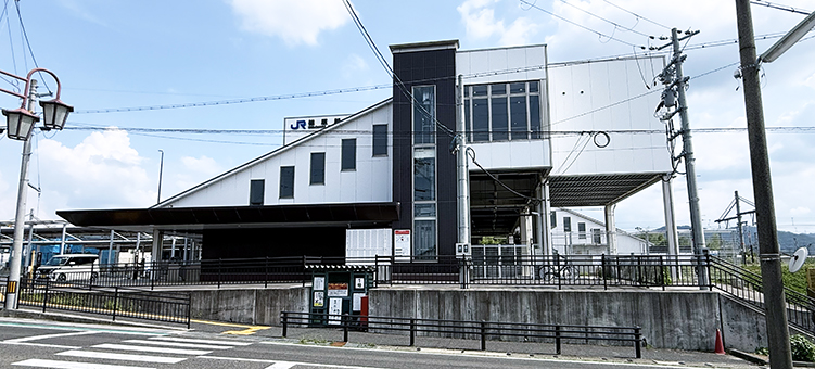 ���C���� ���w