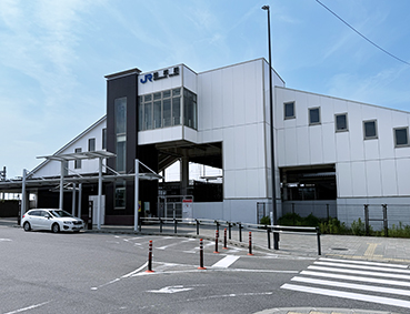 ���C���� ���w