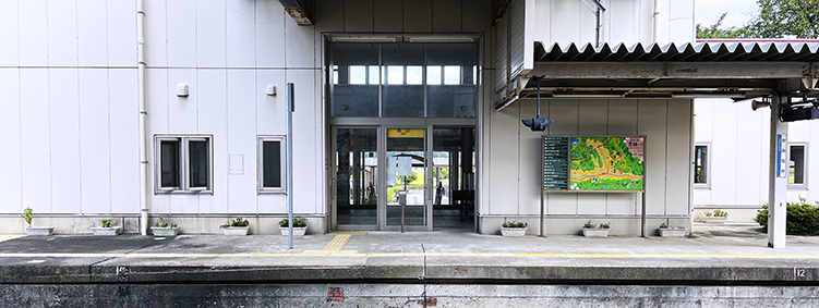 ���l�� �㒆�w