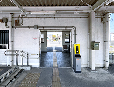 ���R�� �h���w