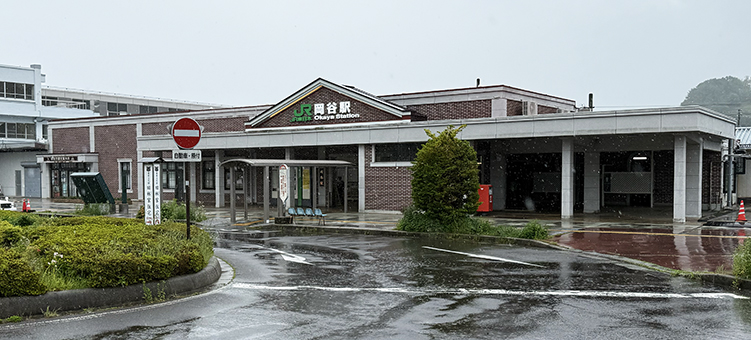 中央線 岡谷駅