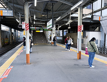 �~�� �����w