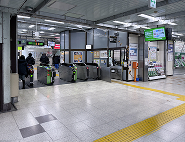 �~�� �����w