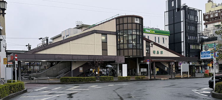 �~�� �����w