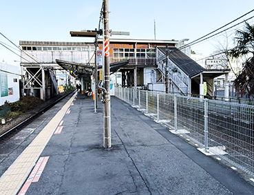 �~�� ���~�w