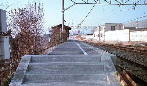 �������w