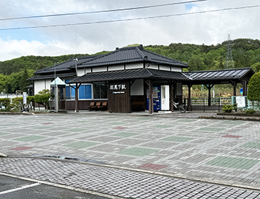 小海線 羽黒下駅