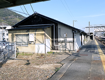 �R�z�� ����w