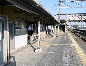 �R�z�� ����w