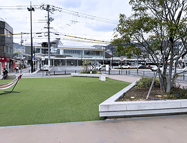 �R�z�� ���L���w