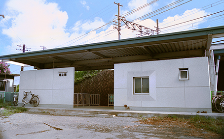 �������@����w