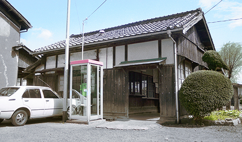 �k��� ���w