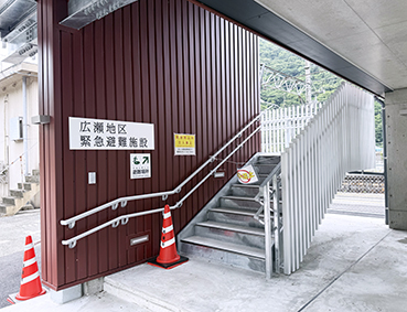 ������ �����L���w