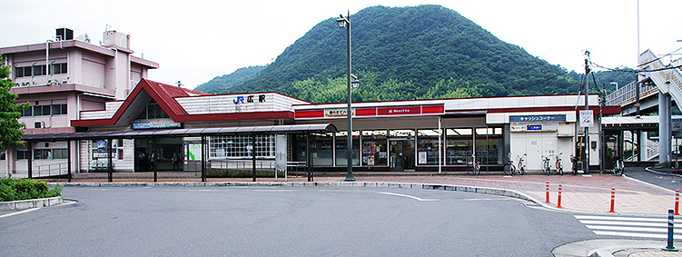 ���� �L�w