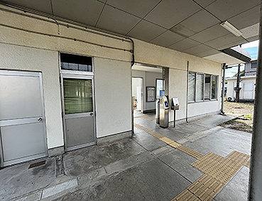 ���� ���w