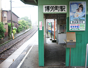 ���� ���J���w