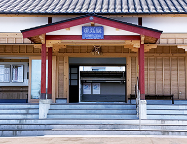 �Q�{�� �c�ۉw