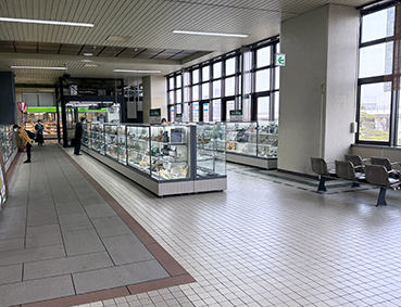 弥彦線 燕三条駅