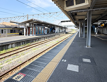 ������ ���q�w