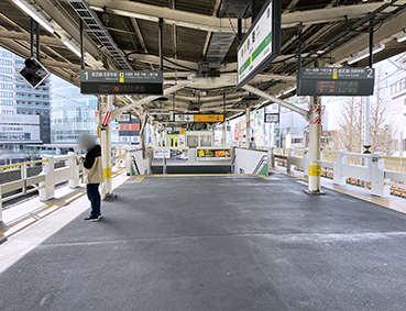 ������ ����w