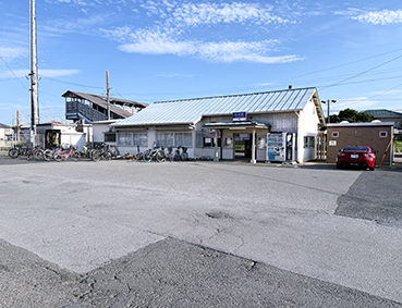 ������ ���݉w