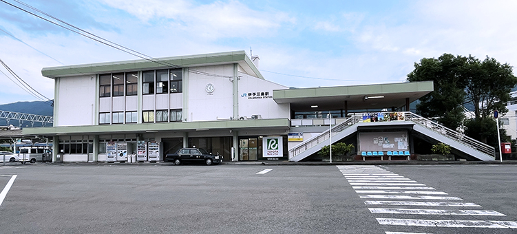 �\�]�� �ɗ\�O���w