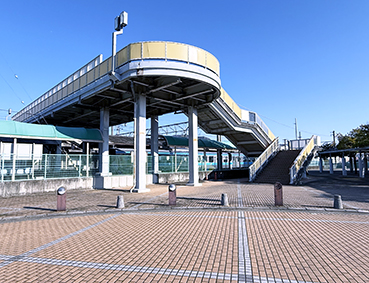 �\�]�� �ω����w