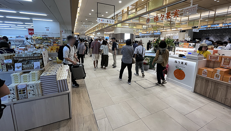 �\�]�� ���R�w ���ˉ�����