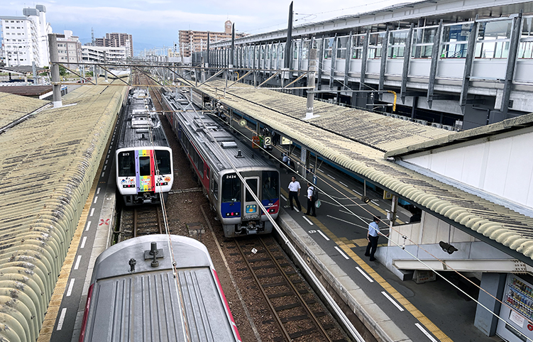 �\�]�� ���R�w ���w