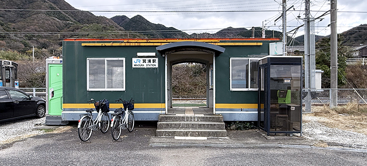 �\�]�� ���Y�w