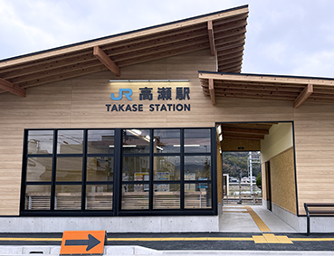 �\�]�� �����w