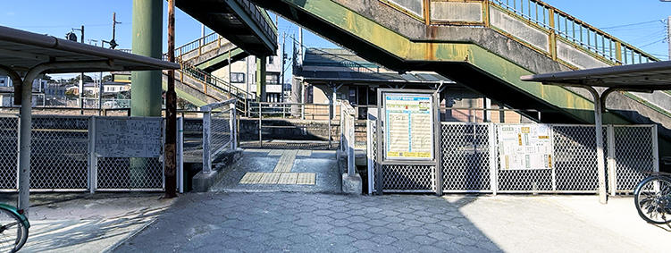 ������ �]�򔒒��w