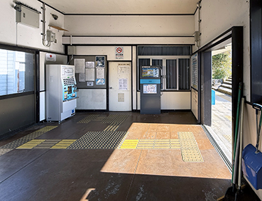 ������ ���g�R��w