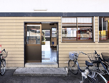 ������ ���g�R��w