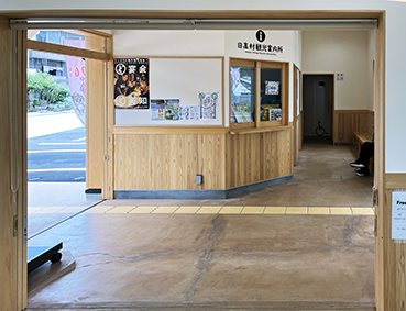 �y�]�� �����w