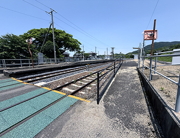 �y�]�� �]����c�w