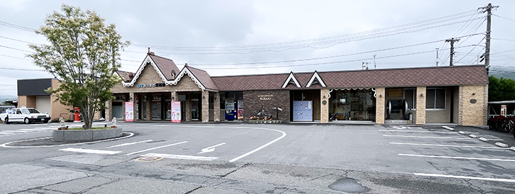 �y�]�� �{��w