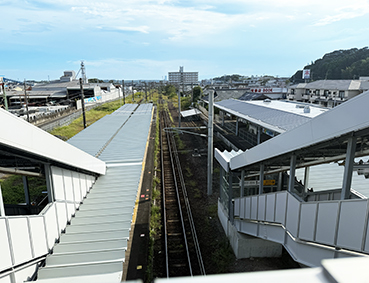 ���L�� ���y���w