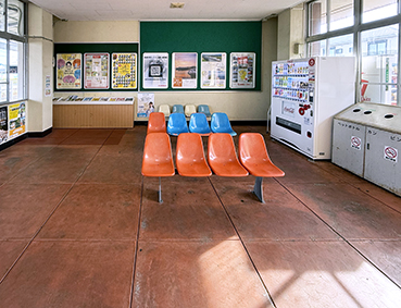 ���L�� ���y���w