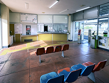 ���L�� ���y���w