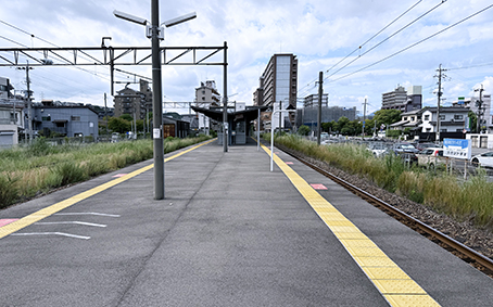 ���L�� ����w