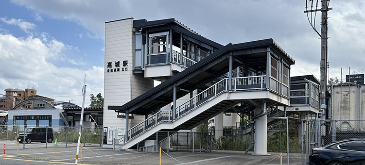 ���L�� ����w