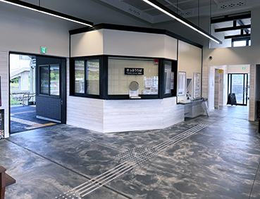 ���L�� ����w